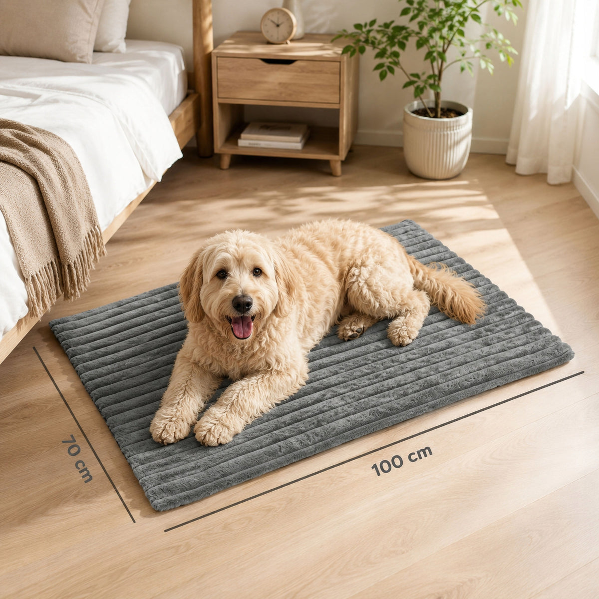 Mata termoizolacyjna dla psa i kota 100 x 70 cm z antypoślizgowym spodem – szara