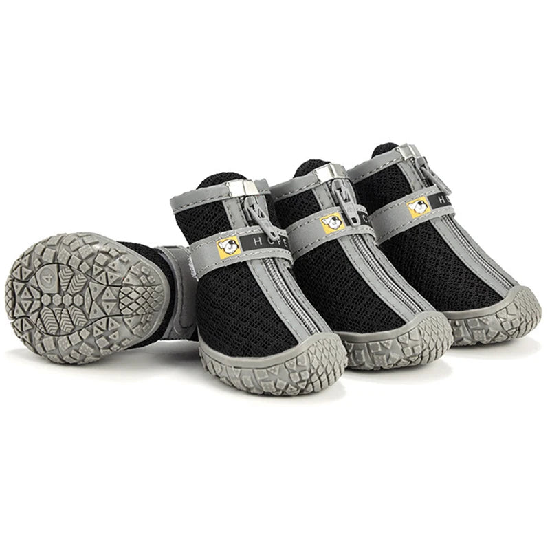 Buty dla psa niebieskie — chroniące łapy przed zimnem i poślizgnięciem