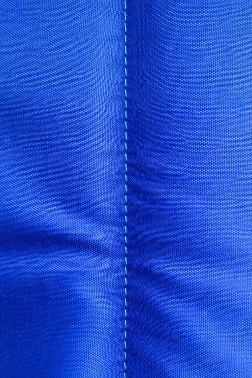 Mata chłodząca dla psa 110 x 70 cm żelowa, wodoodporna, dla dużego psa – niebieska
