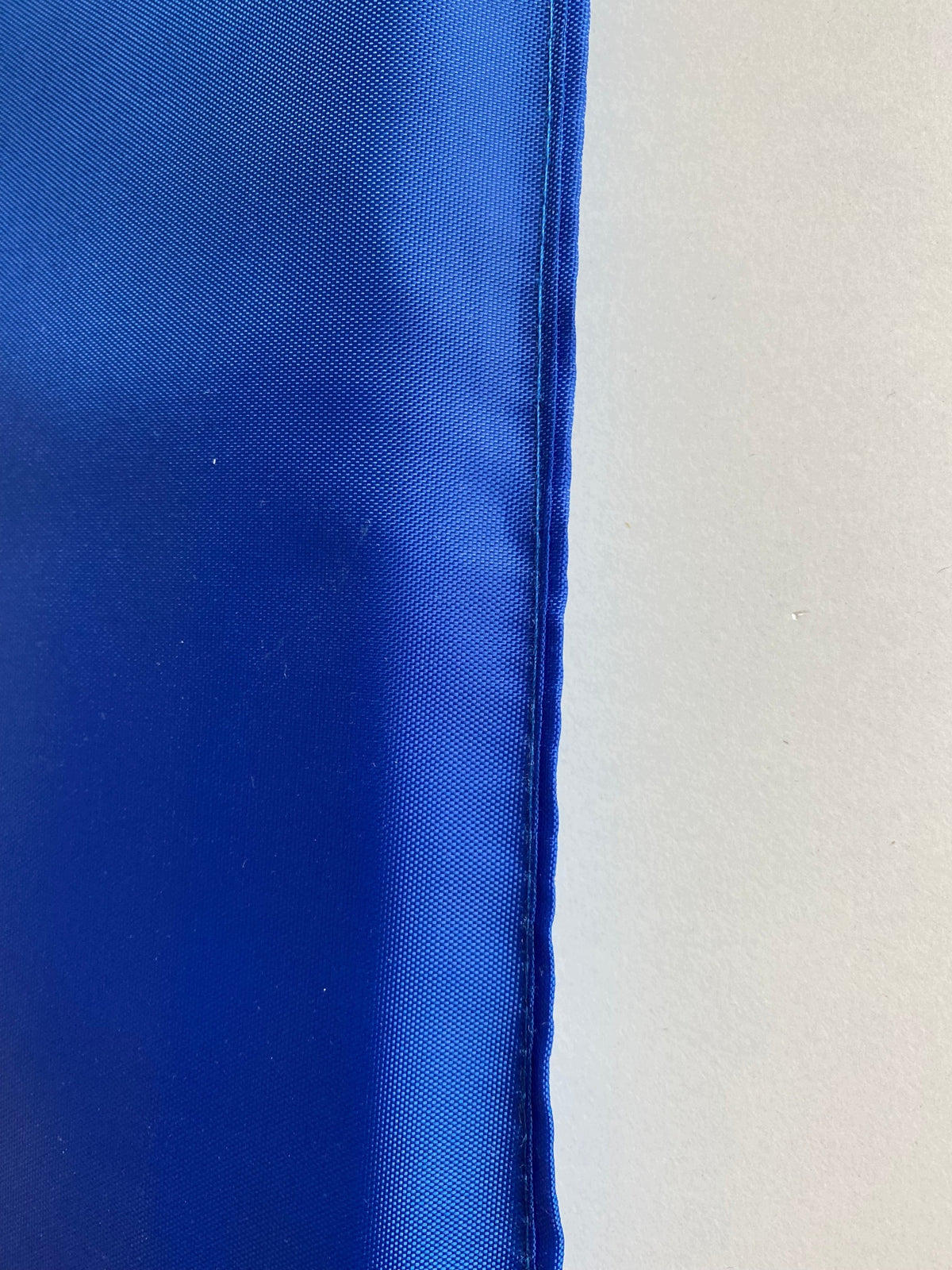 Mata chłodząca dla psa 110 x 70 cm żelowa, wodoodporna, dla dużego psa – niebieska